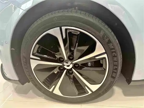 NIO ET5T 2025