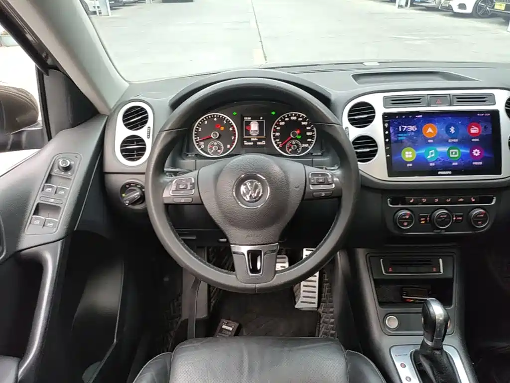 Volkswagen Tiguan 2016 — фото 11
