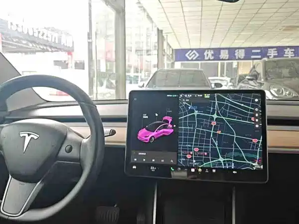 Tesla Model 3 2020