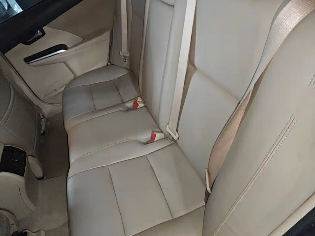 Toyota Camry 2016 — фото 17