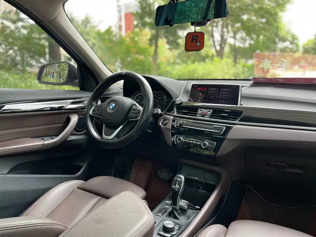 BMW X1 2019 — фото 16