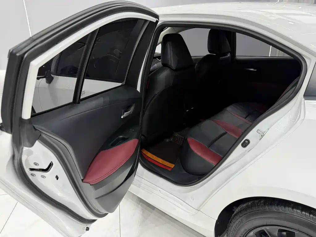 Toyota Corolla 2022 — фото 14
