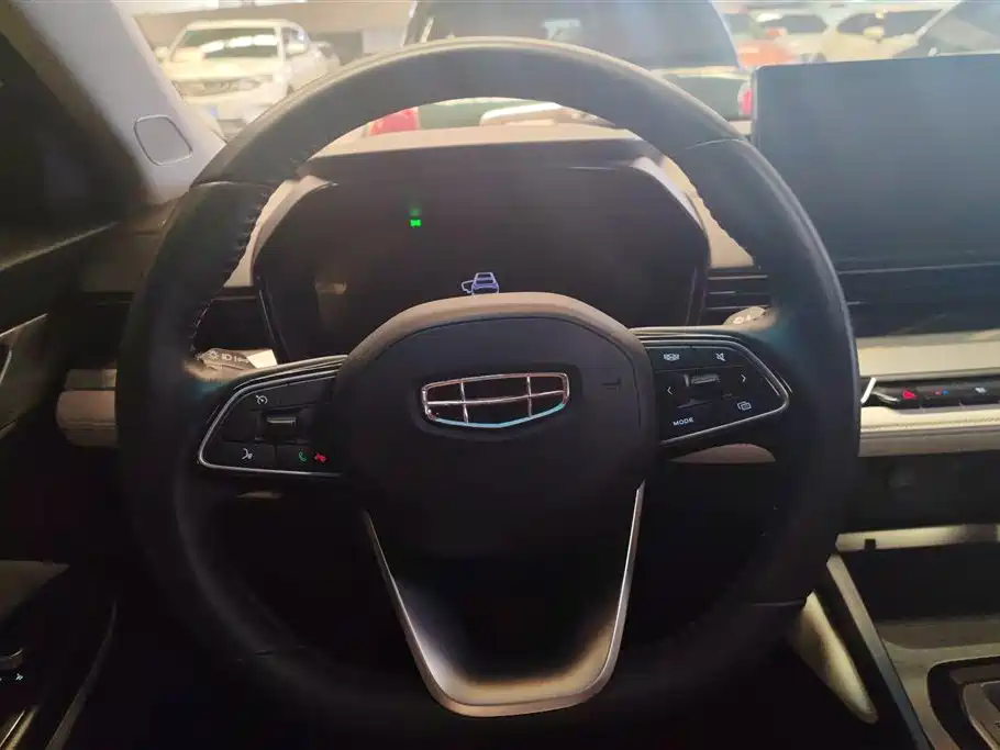Geely Emgrand L 2023 — фото 15