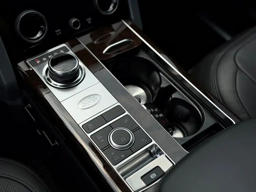 Land Rover Range Rover 2020 — фото 13