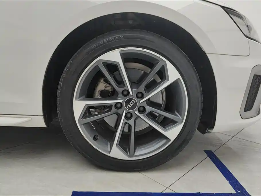 Audi A4L 2022