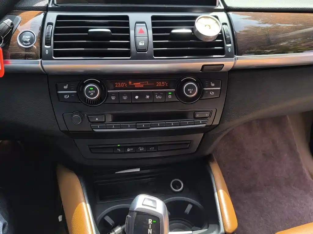 BMW X6 2016 — фото 13