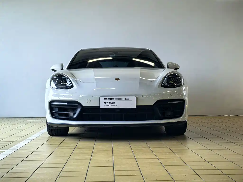 Porsche Panamera 2023