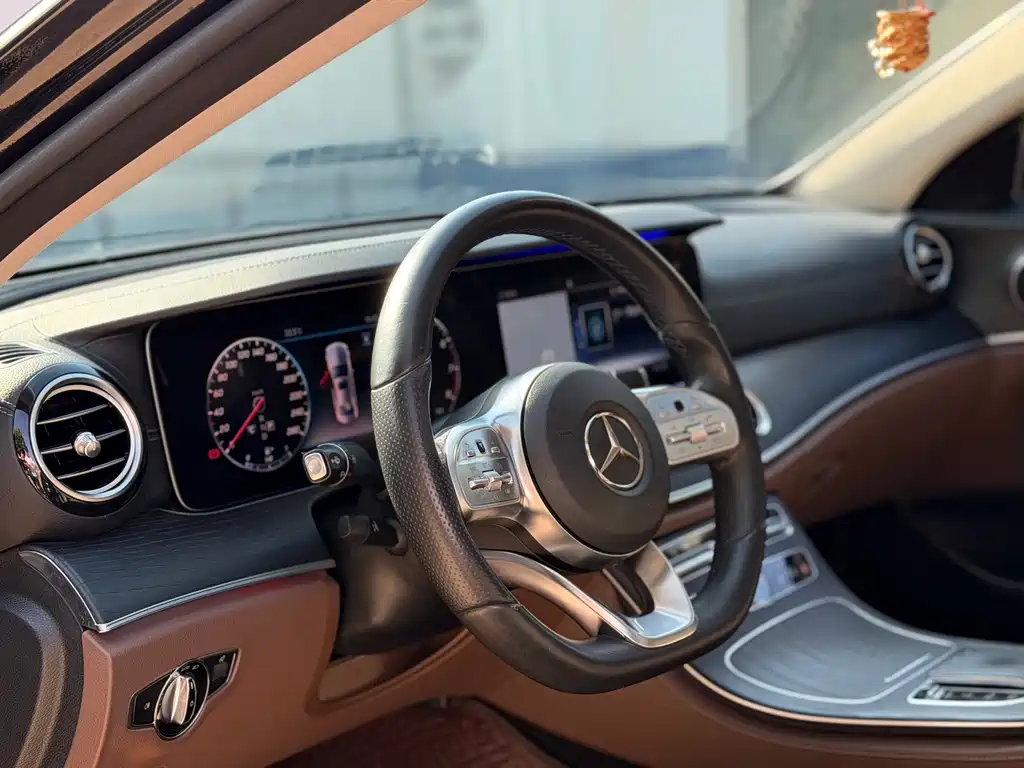 Mercedes-Benz E-Class 2020 — фото 5
