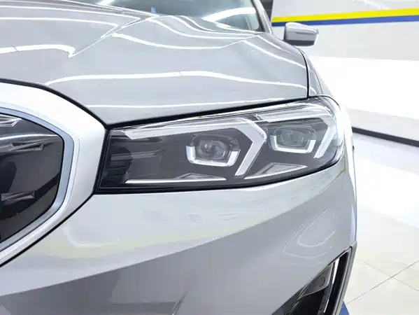 BMW i3 2022