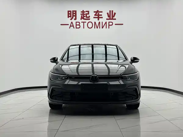 Volkswagen Golf 2023