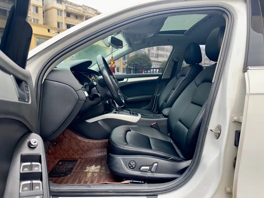 Audi A4L 2016