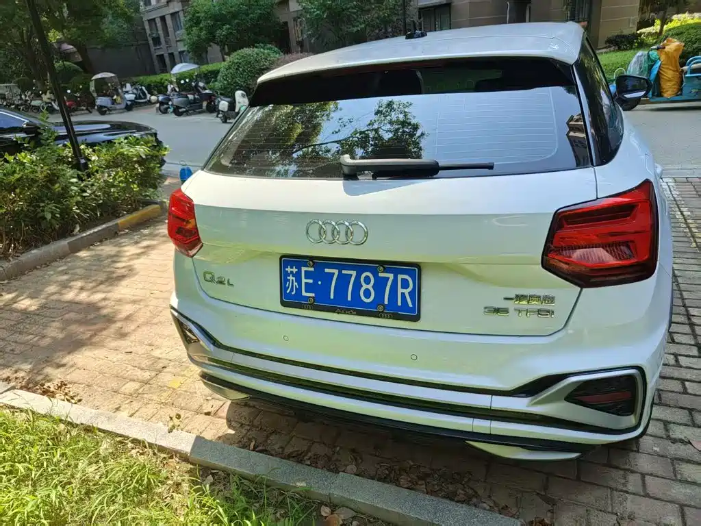 Audi Q2L 2022