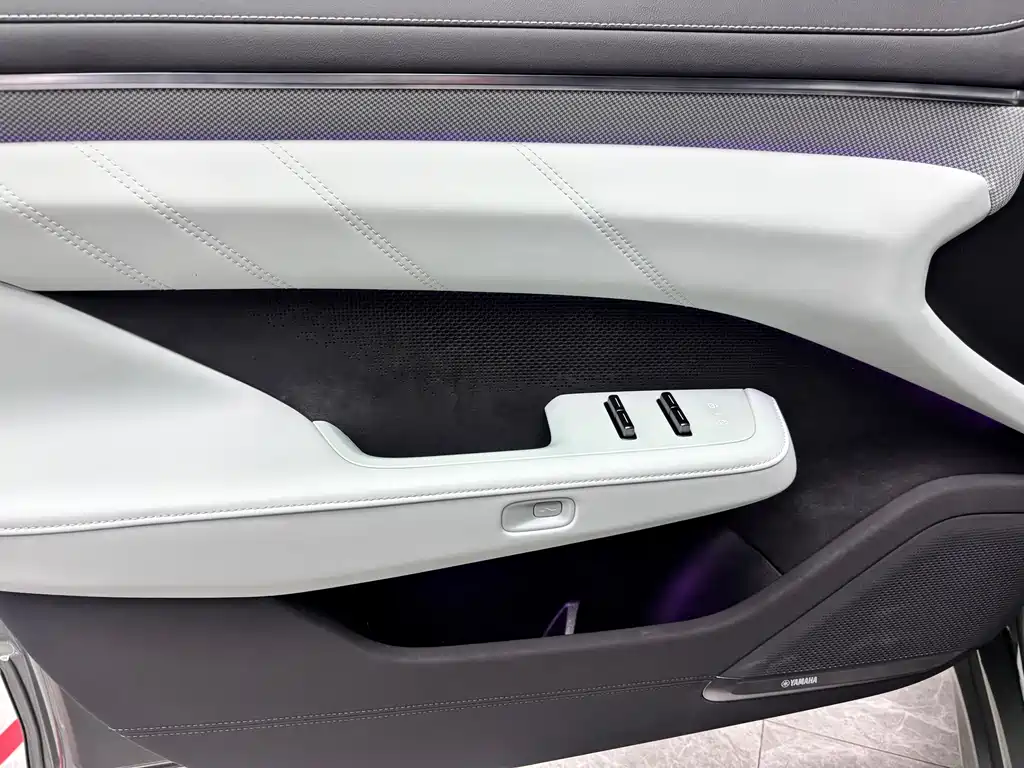 Zeekr 001 2024 — фото 5