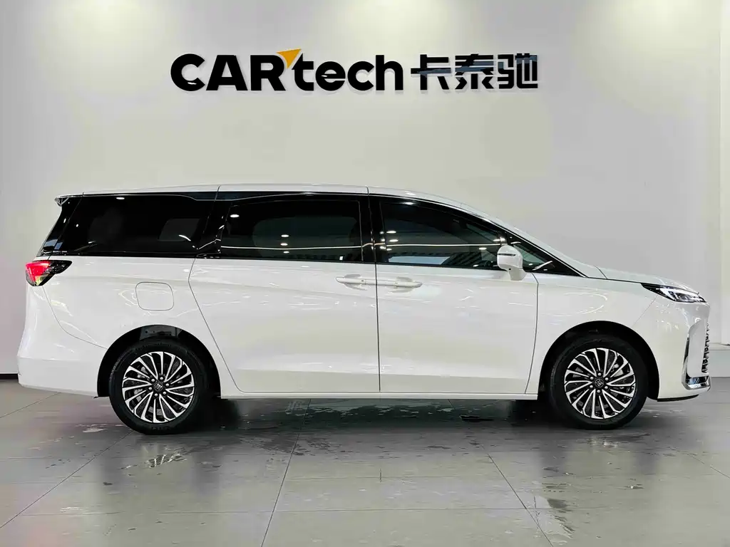 Buick GL8 New Energy 2025 — фото 4