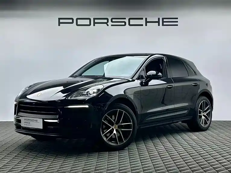 Porsche Macan 2022 — фото 1