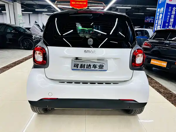 smart fortwo 2018