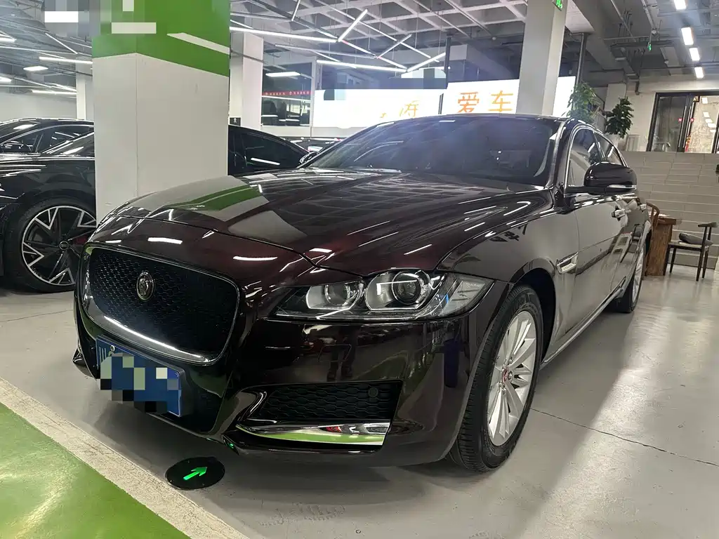 Jaguar XFL 2019