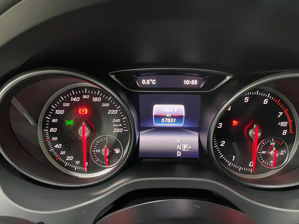 Mercedes-Benz GLA 2017 — фото 11