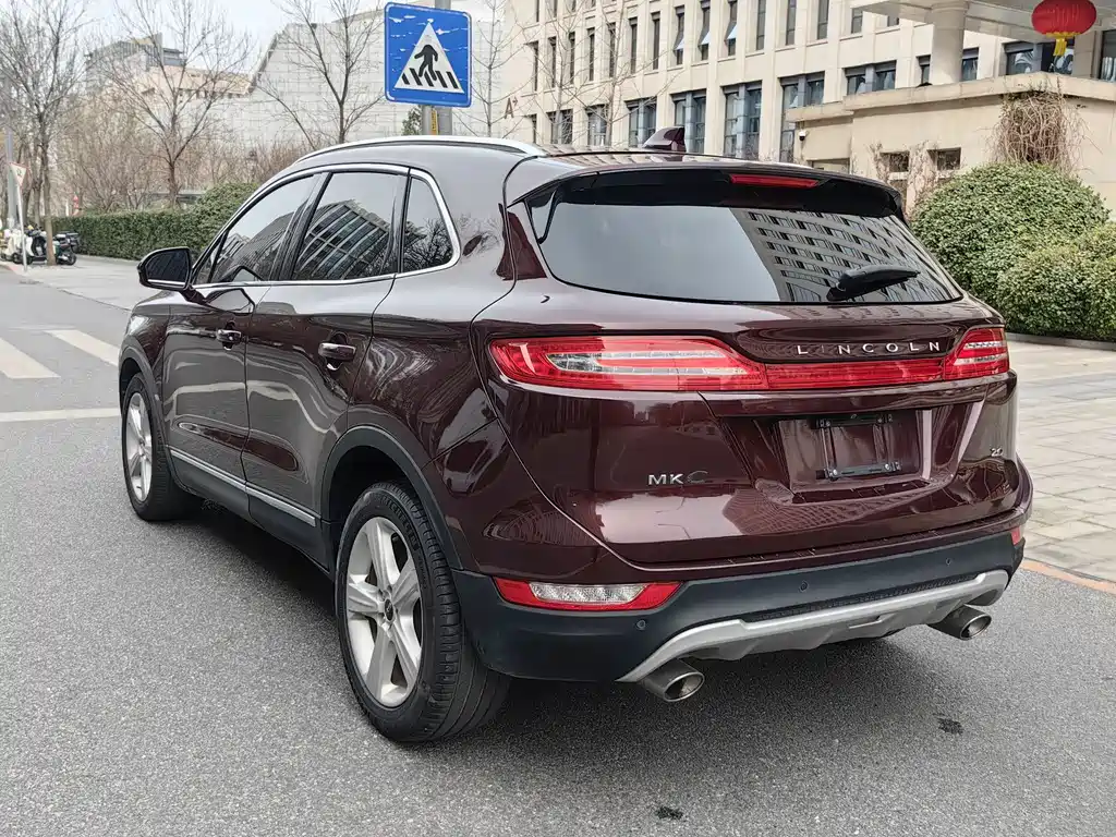 Lincoln MKC 2018 — фото 4