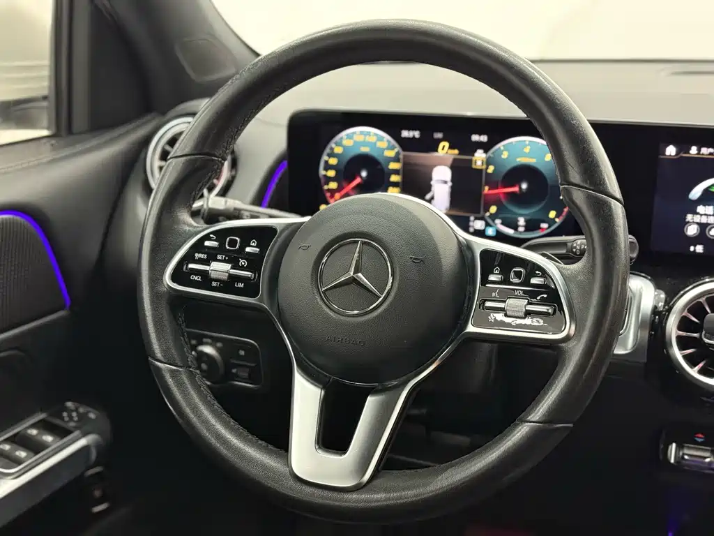 Mercedes-Benz GLB 2021 — фото 11