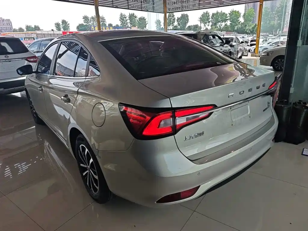 Roewe i5 2020