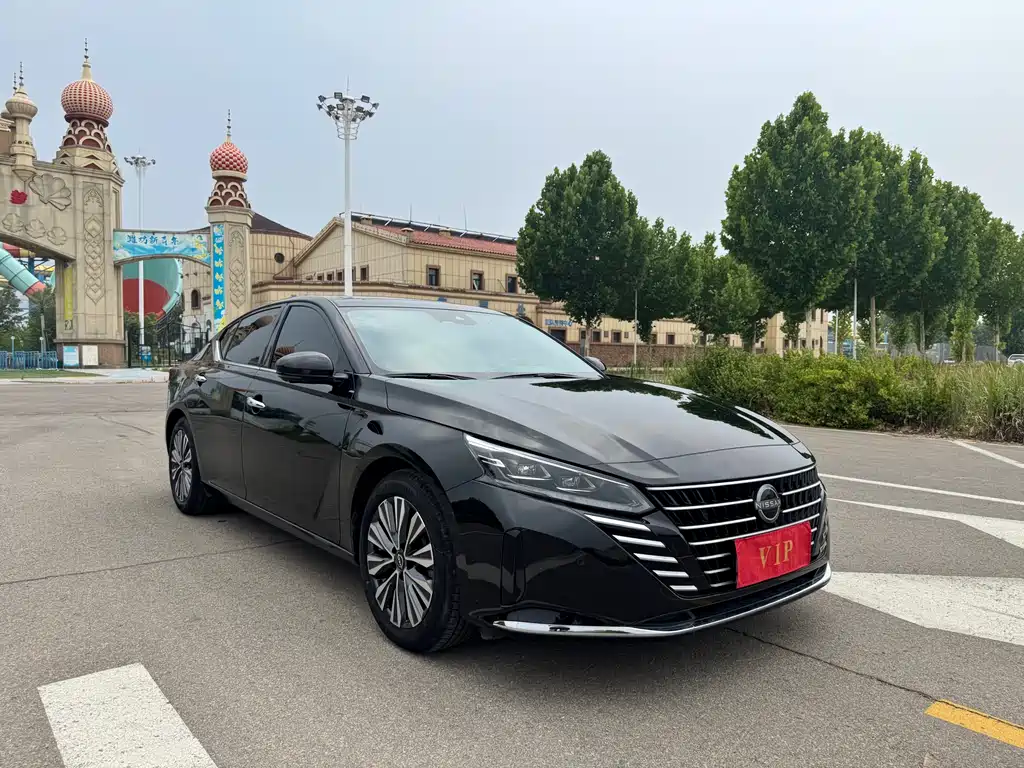 Nissan Teana 2023