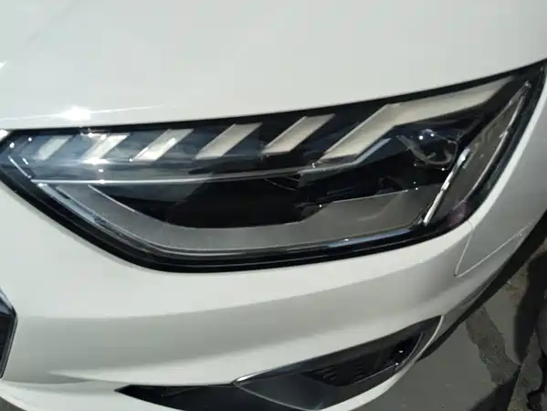 Audi A4L 2021