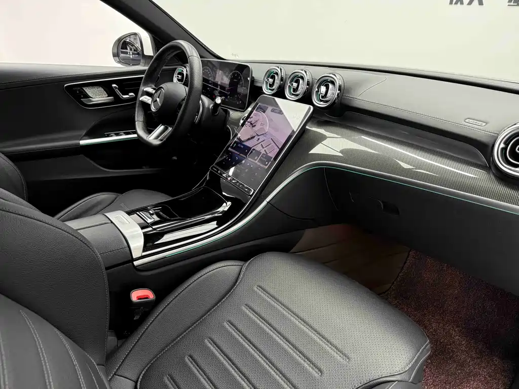 Mercedes-Benz C-Class 2023 — фото 15