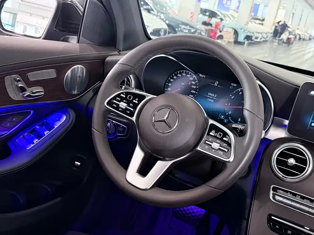 Mercedes-Benz GLC 2020 — фото 16