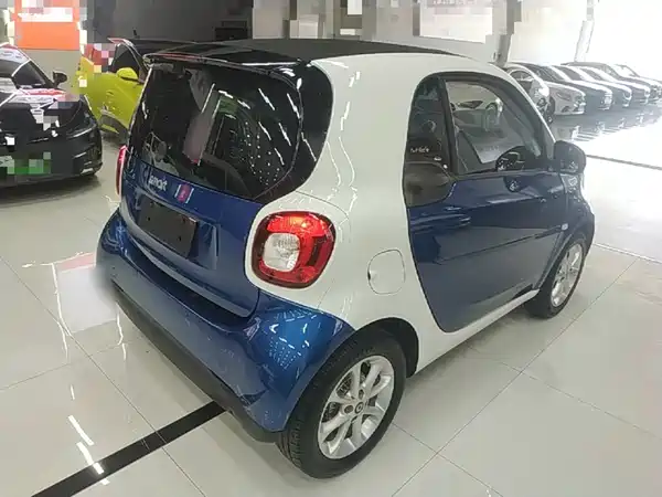 smart fortwo 2018