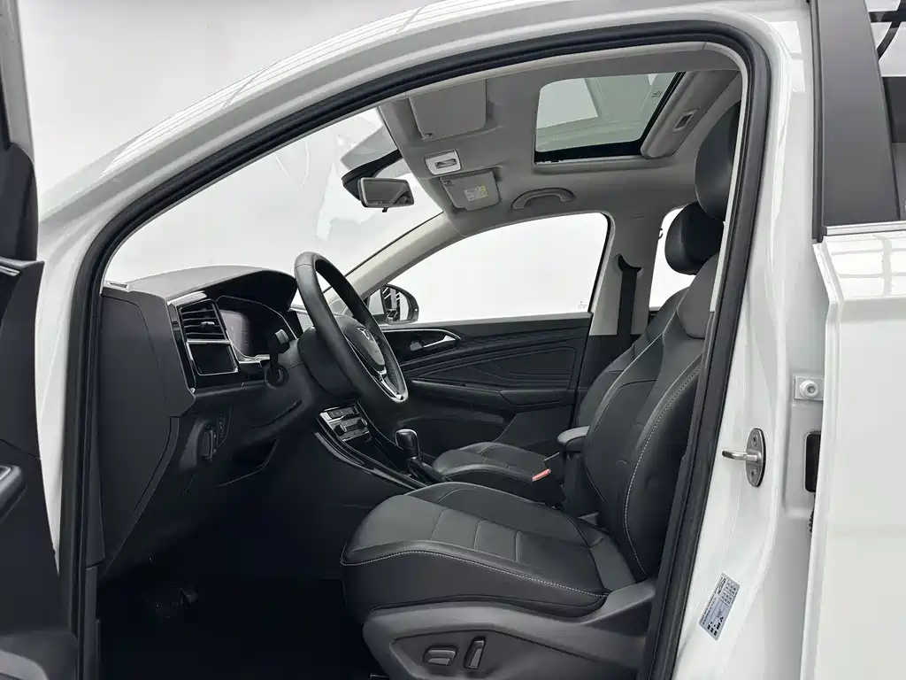 Jetta VS5 2022