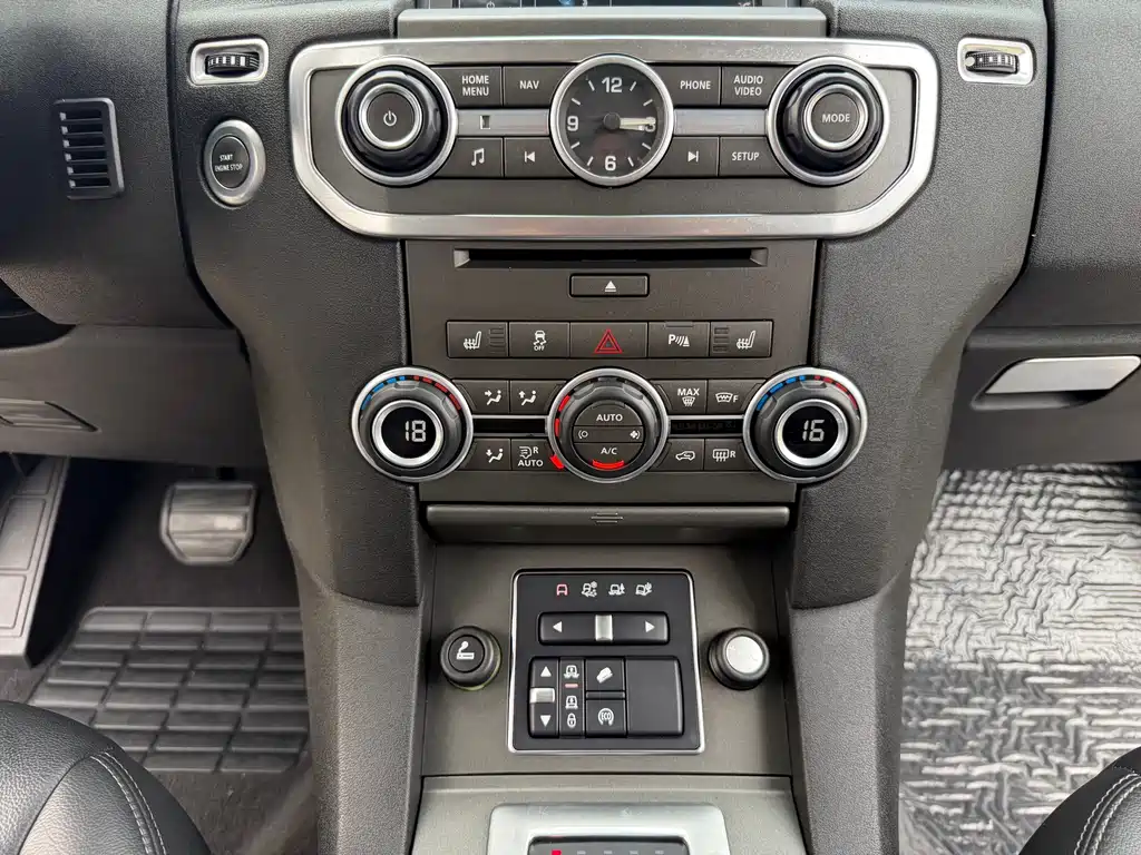 Land Rover Discovery 2015 — фото 21