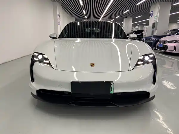 Porsche Taycan 2020
