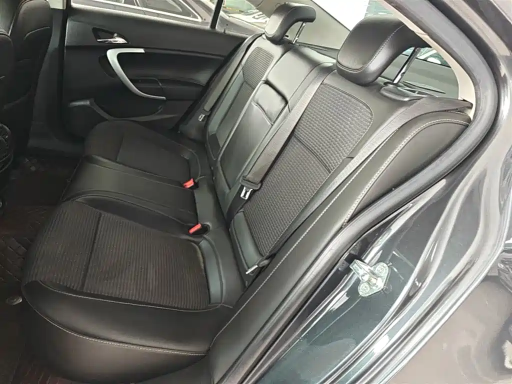 Buick Regal 2016 — фото 17