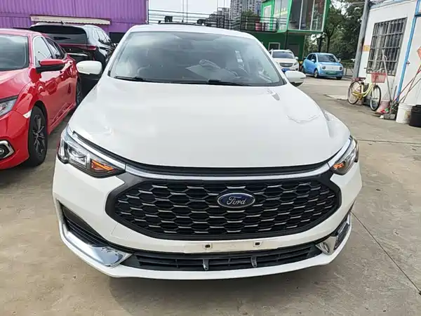 Ford Escort 2021