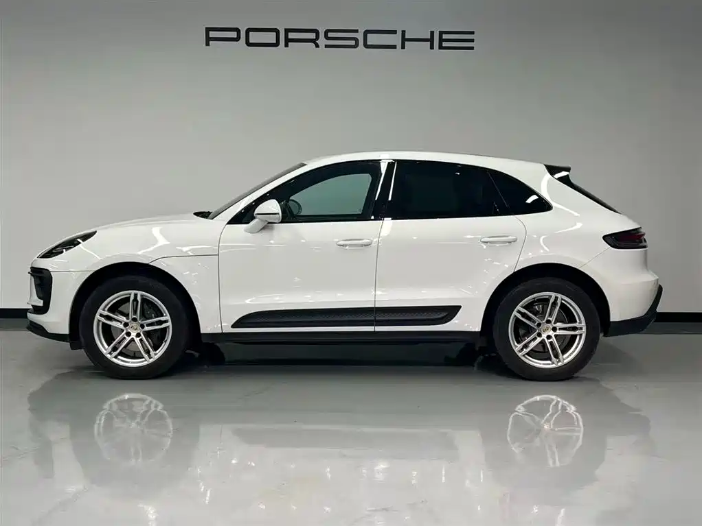 Porsche Macan 2024 — фото 7