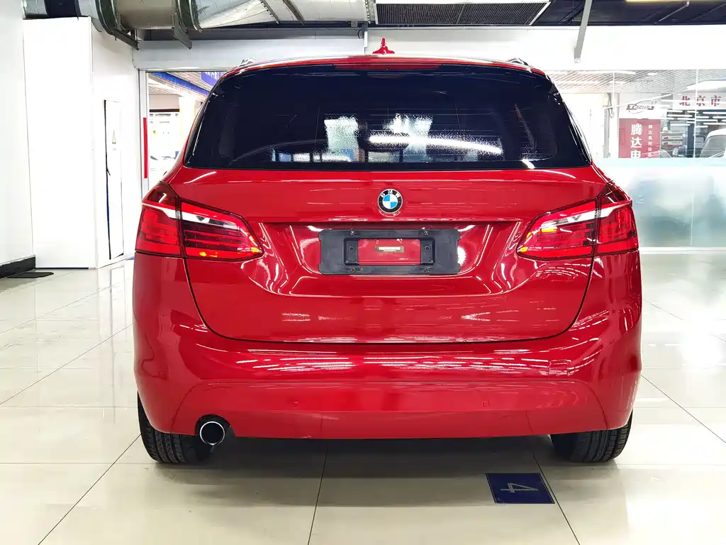 BMW 2 Series Active Tourer 2016 — фото 5