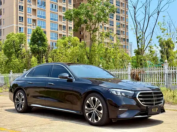 Mercedes-Benz E-Class 2025