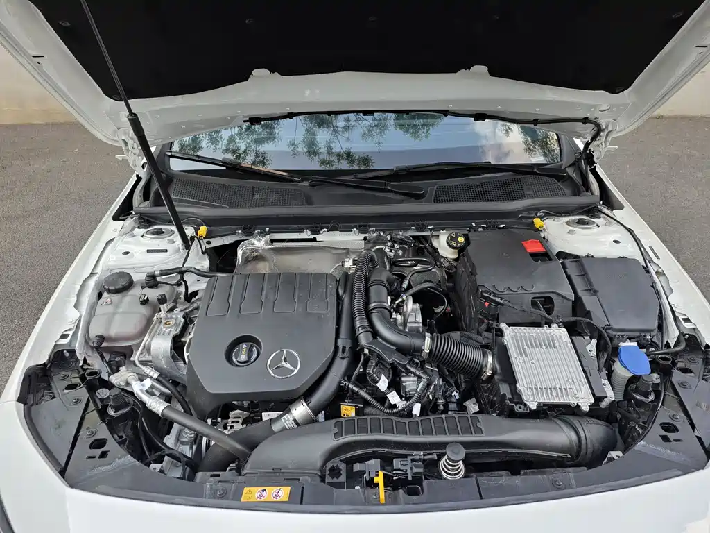 Mercedes-Benz A-Class 2024 — фото 31
