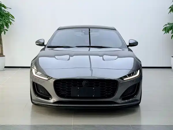 Jaguar F-TYPE 2024