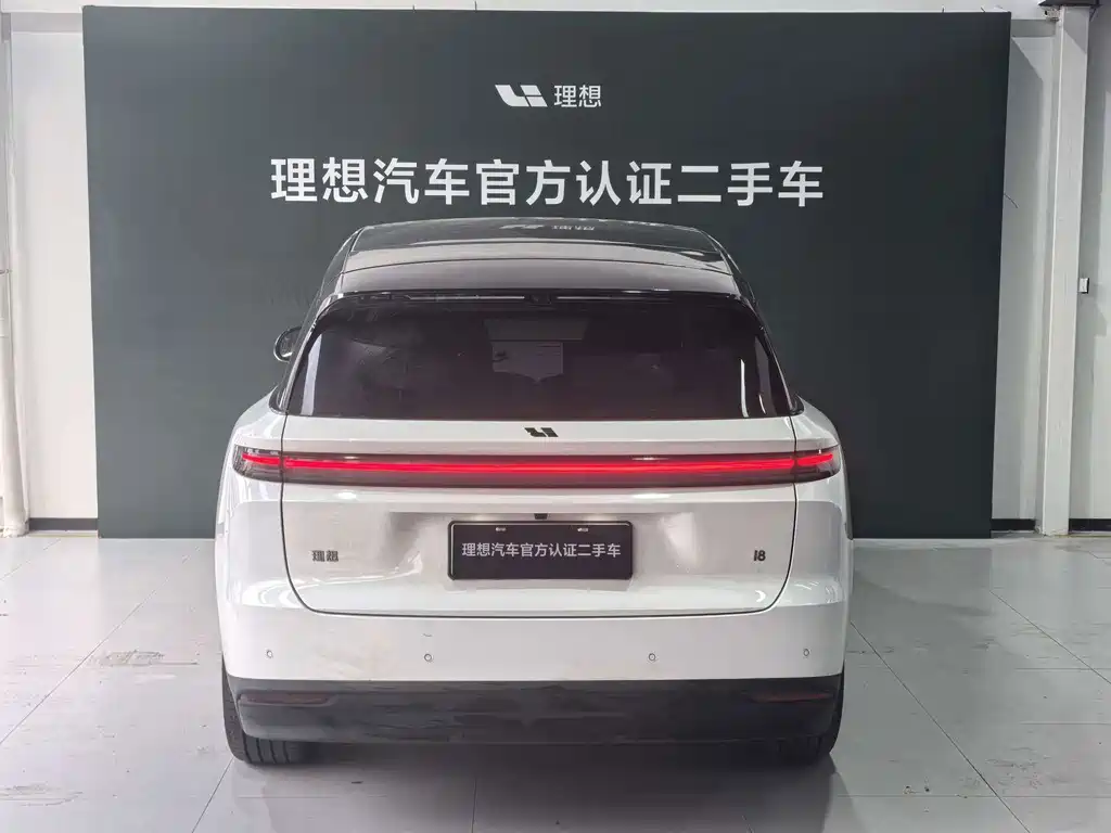 Li Auto i8 2025 — фото 4