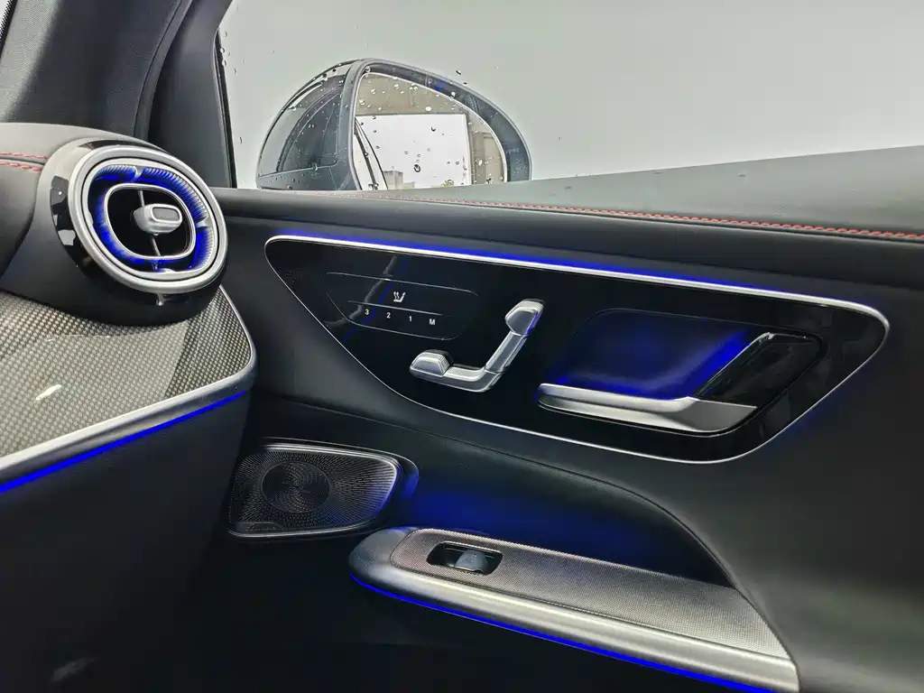 Mercedes-Benz GLC AMG 2026 — фото 16
