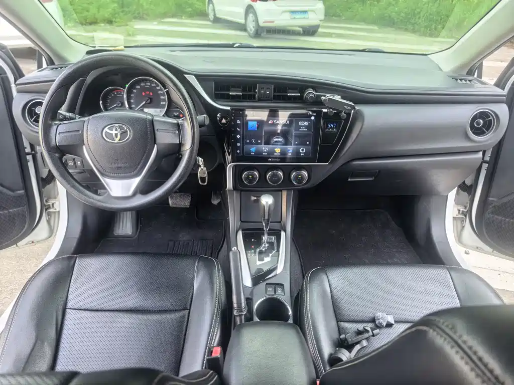 Toyota Corolla 2017 — фото 14