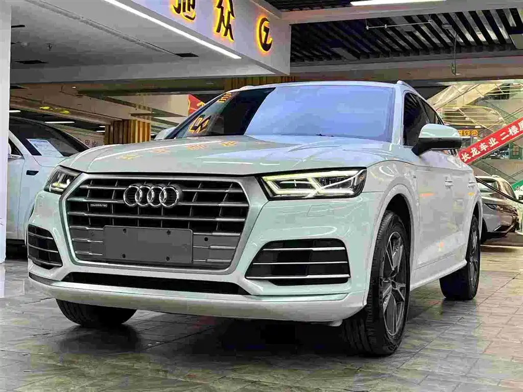 Audi Q5L 2020 — фото 3