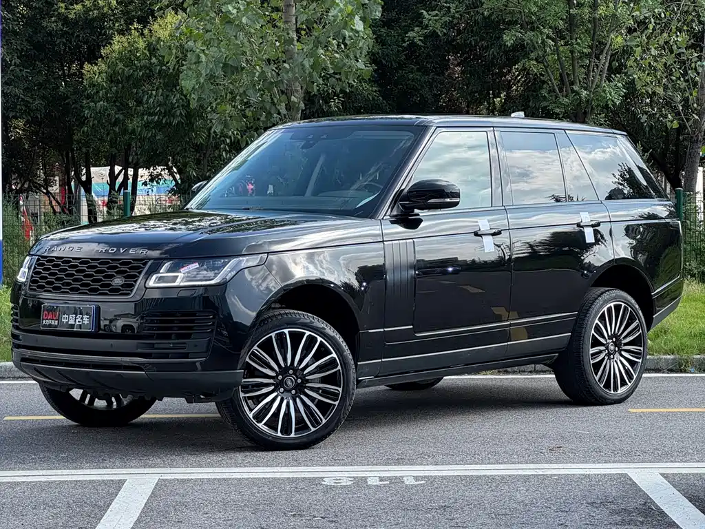 Land Rover Range Rover 2018 — фото 1