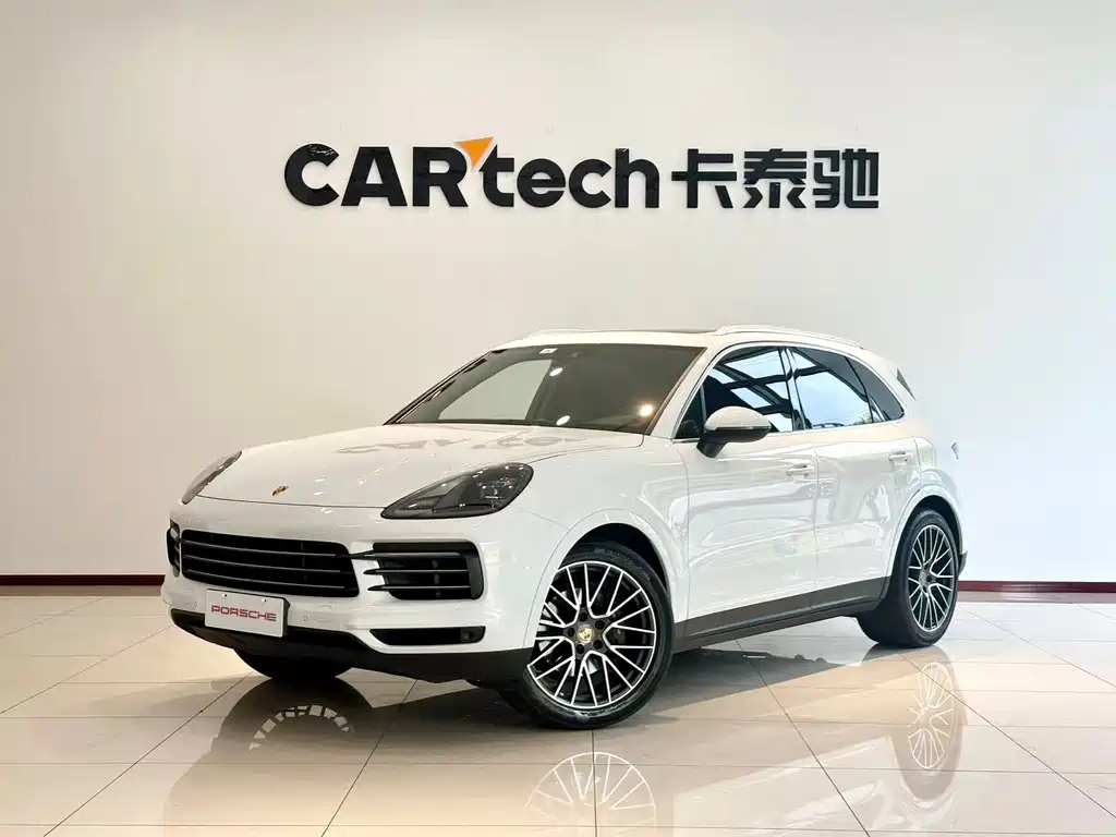 Porsche Cayenne 2022 — фото 1