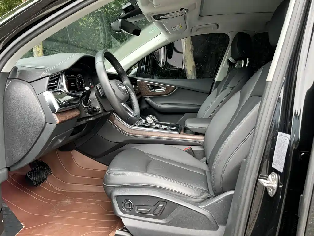 Audi Q7 2023