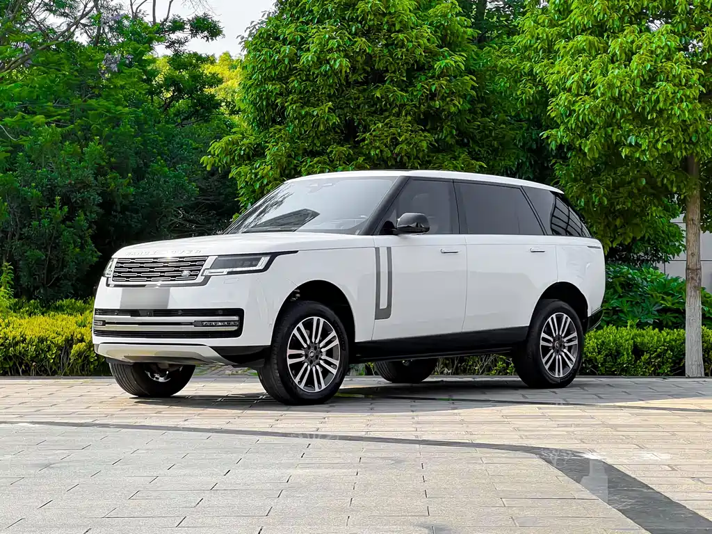 Land Rover Range Rover 2024 — фото 1