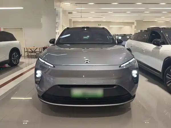 NIO ES8 2024