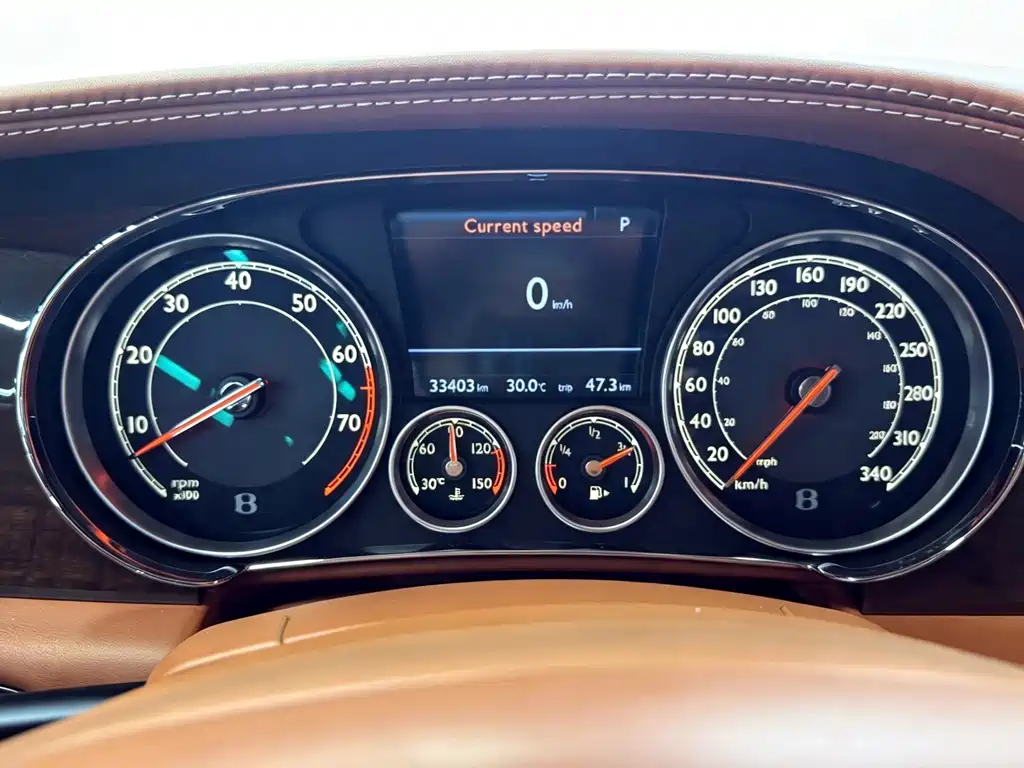 Bentley Continental 2013 — фото 10